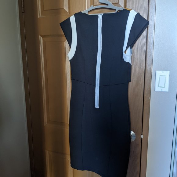 French Connection - Colour Block Sweetheart neckli - Picture 4 of 4